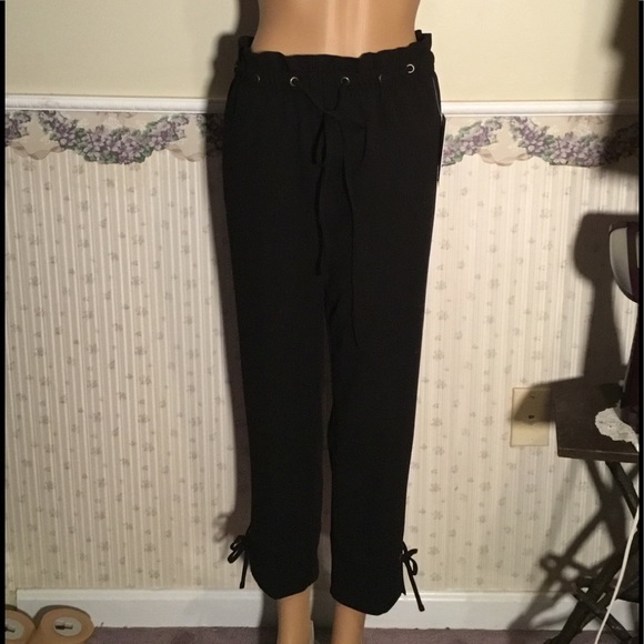 Josh and Arielle black paperbag waist cropped pant - Picture 4 of 7